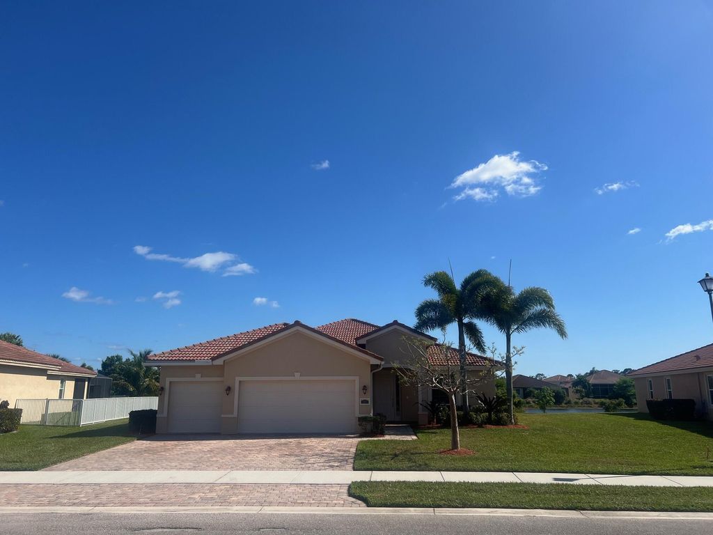 Photo of 1455 SE Conference Circle, Stuart, FL 34997 (MLS # R10982397)