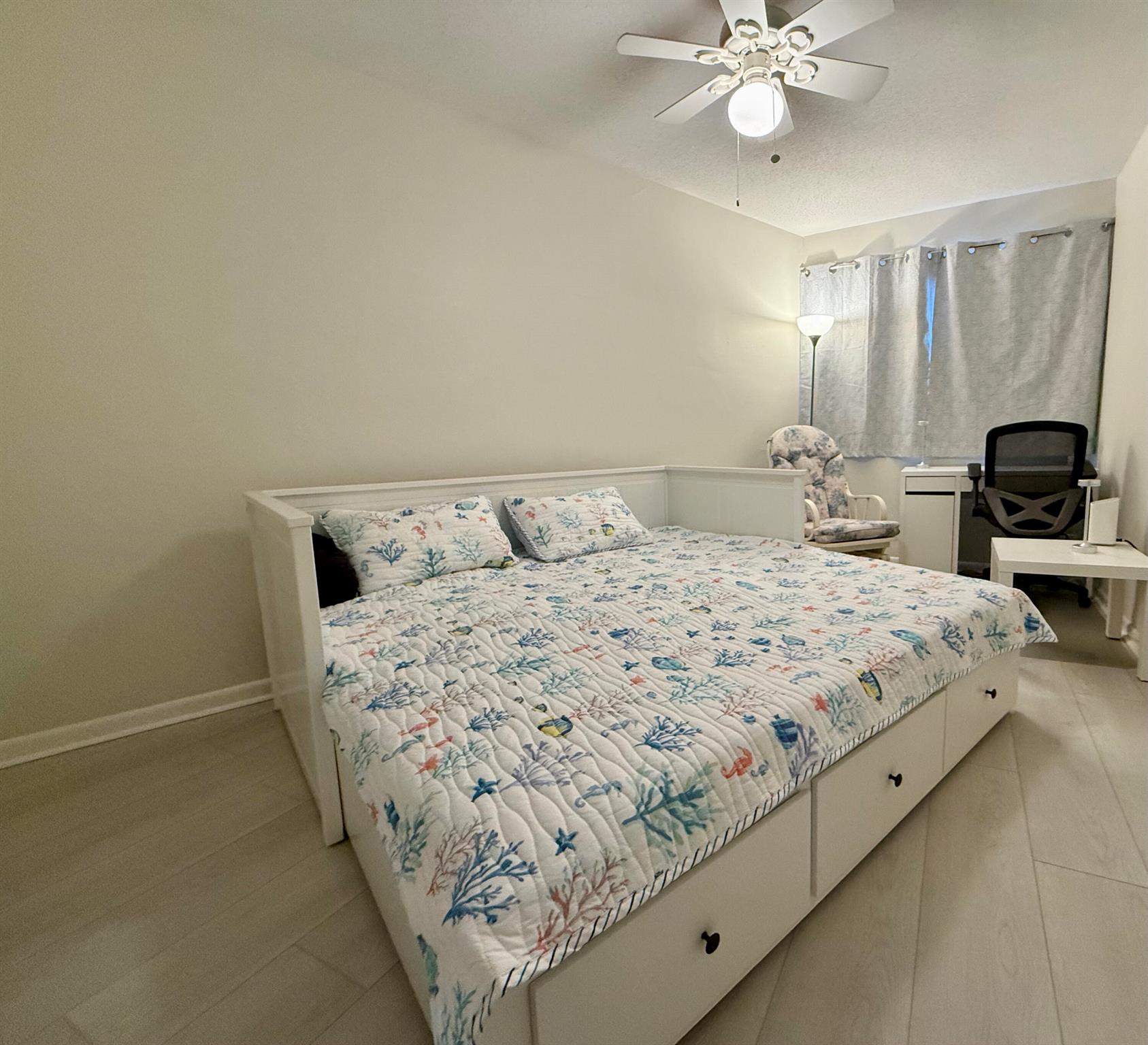 GREENBRIER CONDO - Residential Lease