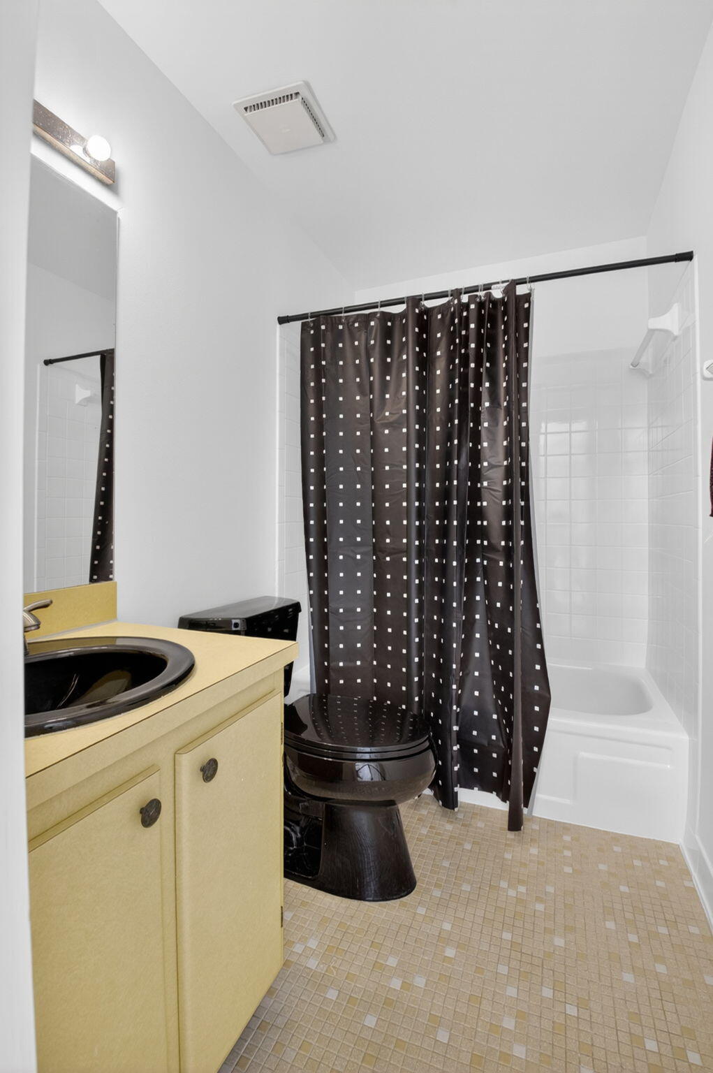 RAINBERRY BAY SEC 1-A - Residential