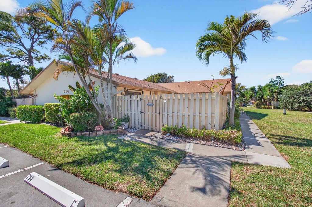 Photo of 714 NW 27th Avenue #C, Delray Beach, FL 33445 (MLS # R11167150)