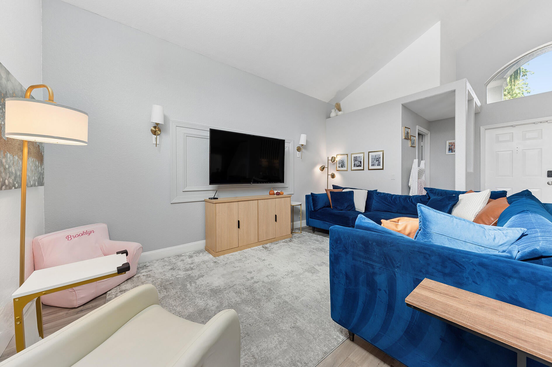 4176 Torres Circle