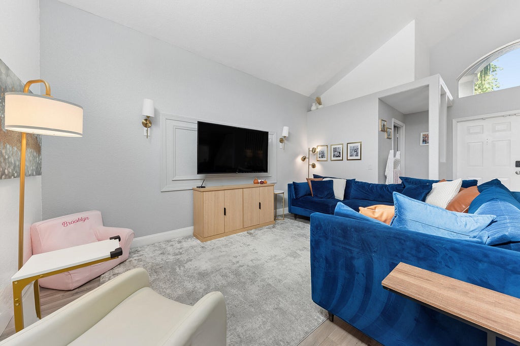 Photo of 4176 Torres Circle, West Palm Beach, FL 33409 (MLS # B26069428)
