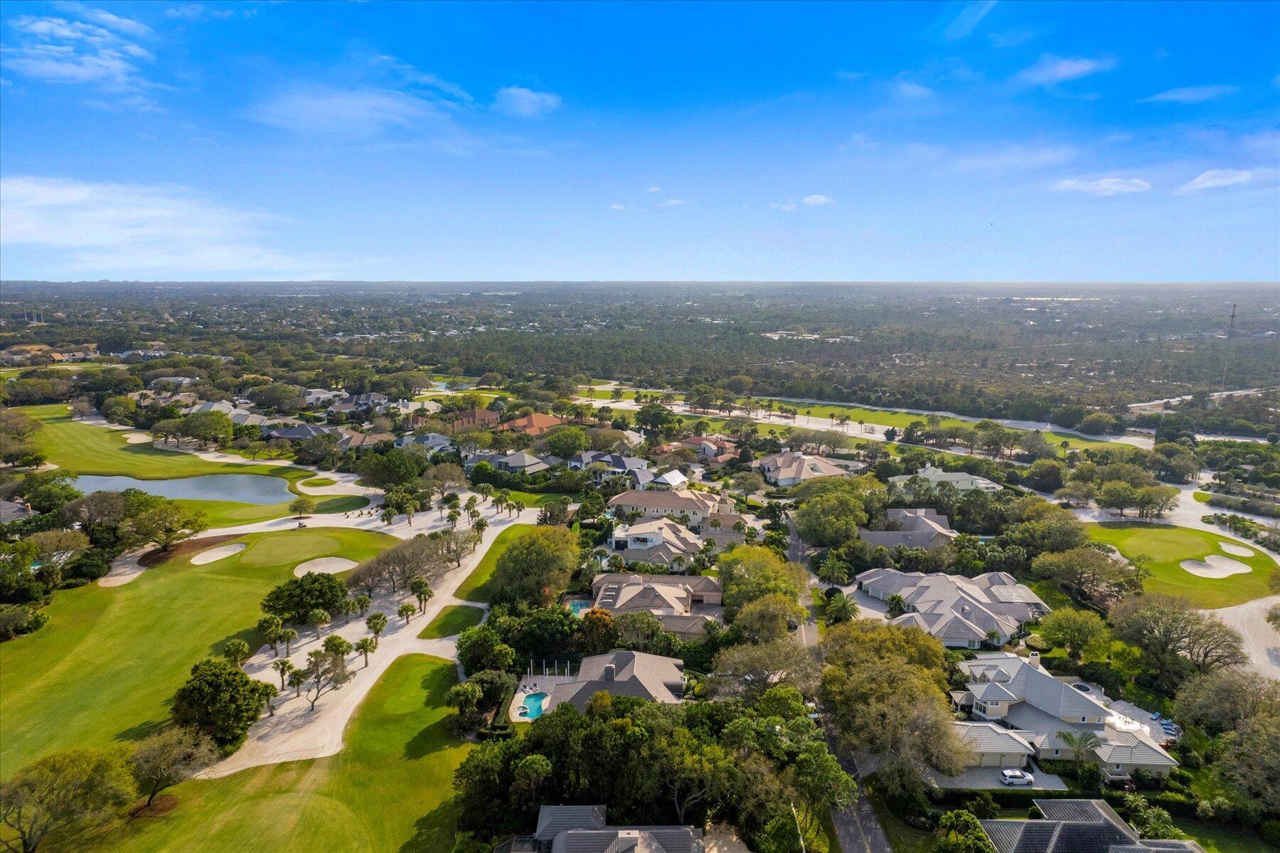 JUPITER HILLS VILLAGE - Residential