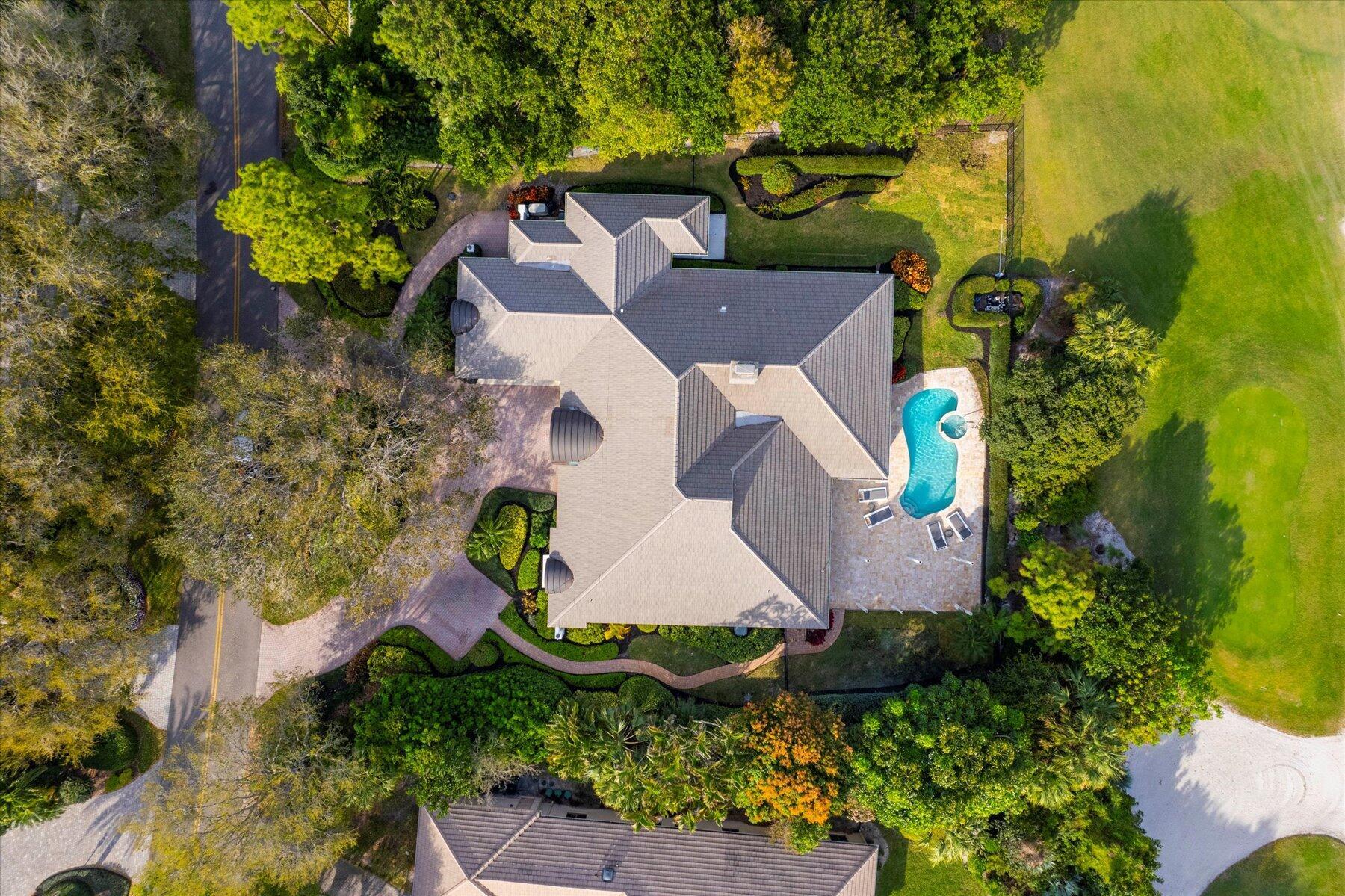 JUPITER HILLS VILLAGE - Residential