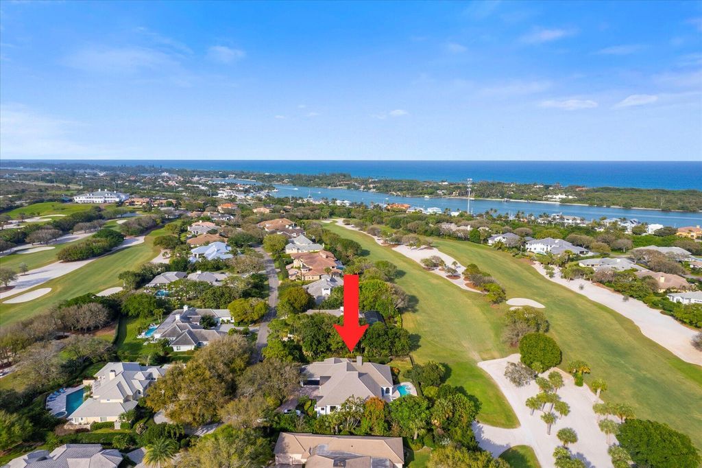Photo of 18065 SE Village Circle, Jupiter, FL 33469 (MLS # R10965632)