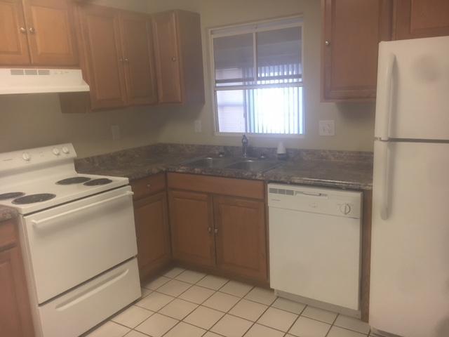 APPLE CREEK 133-8 B POR T - Residential Lease