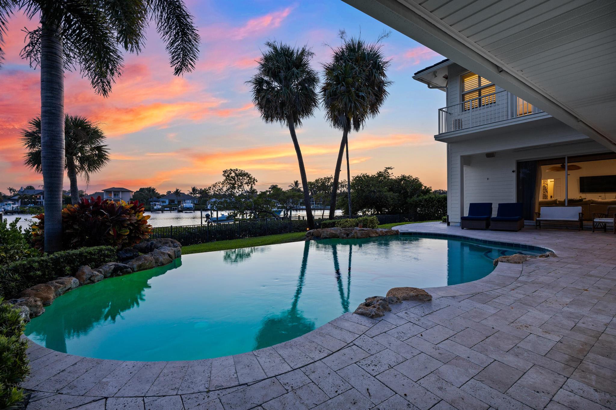 RIVER RIDGE - Residential