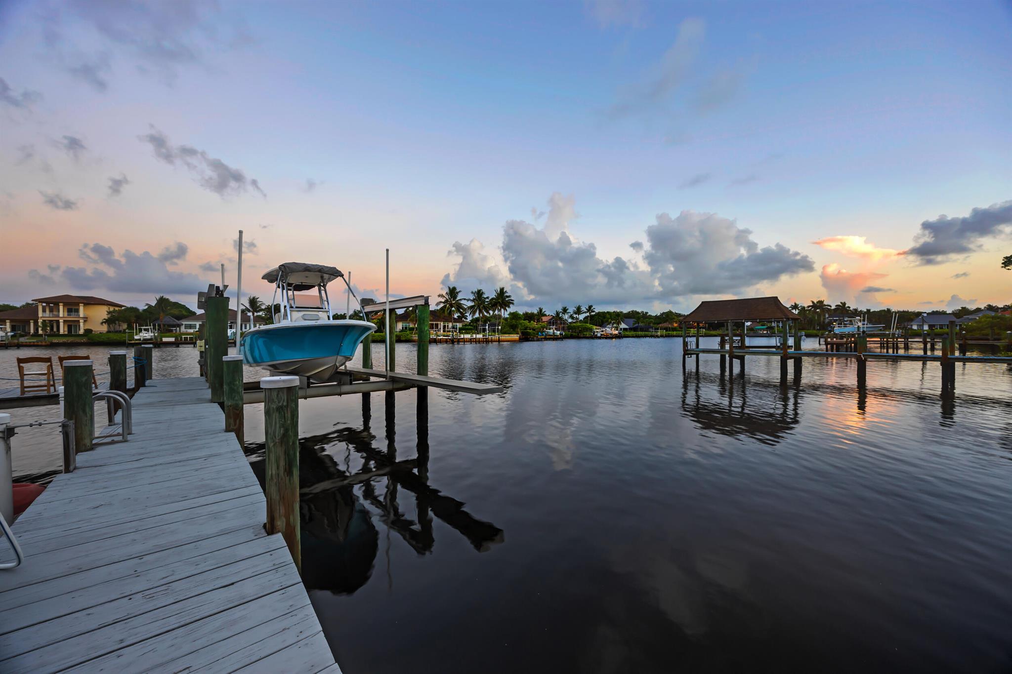 RIVER RIDGE - Residential