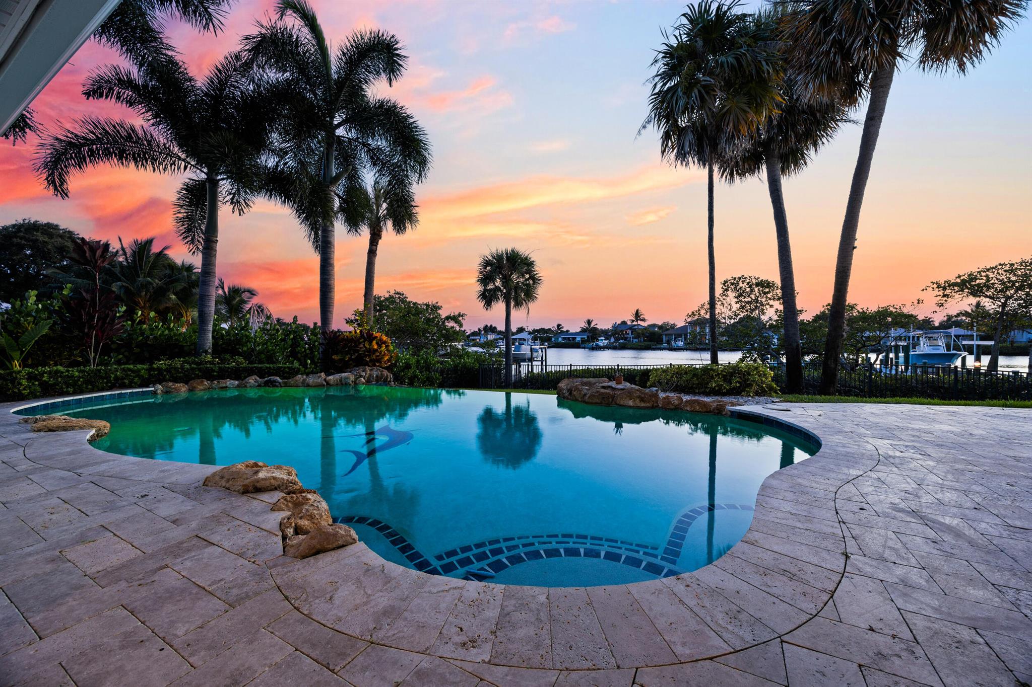 RIVER RIDGE - Residential