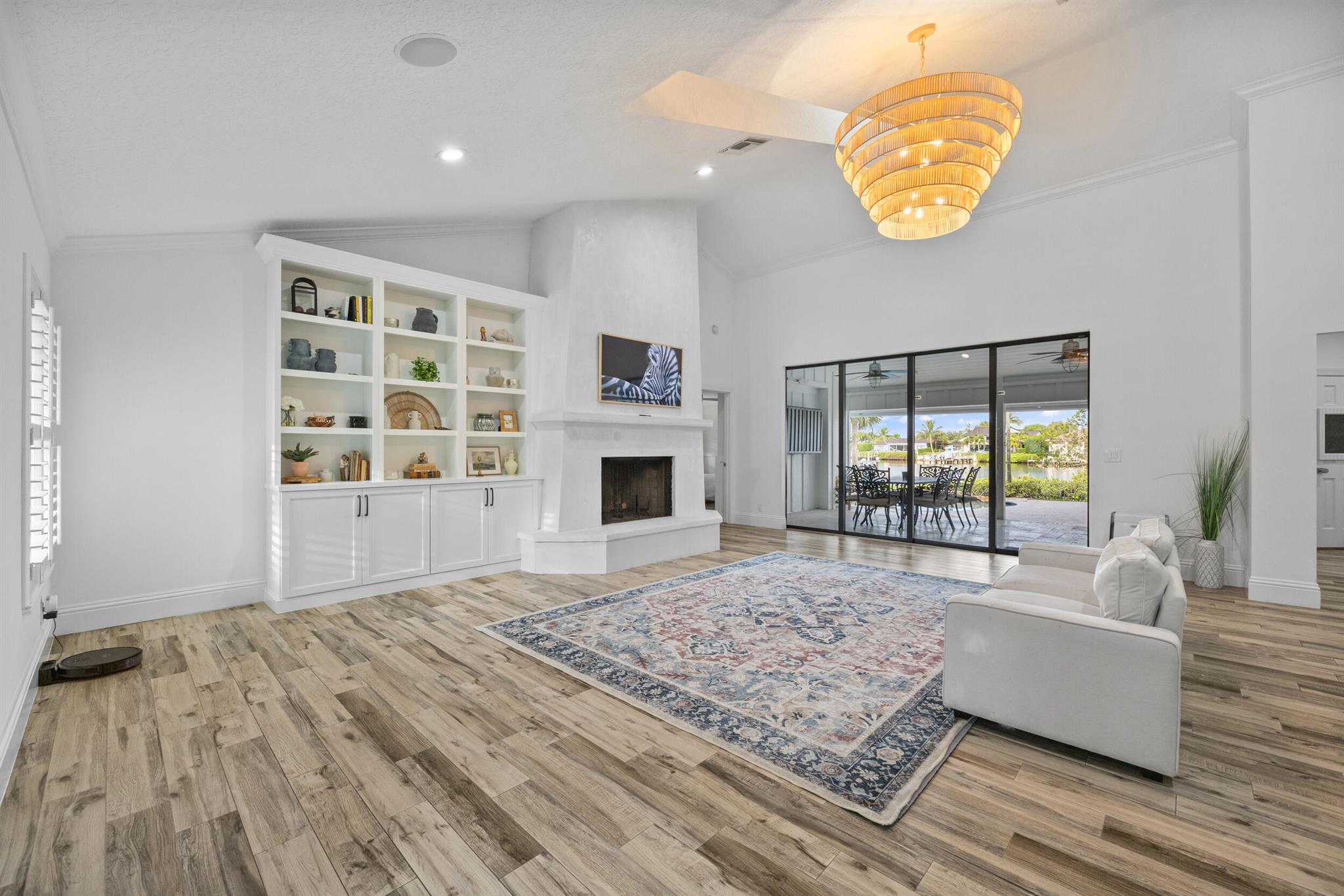 RIVER RIDGE - Residential