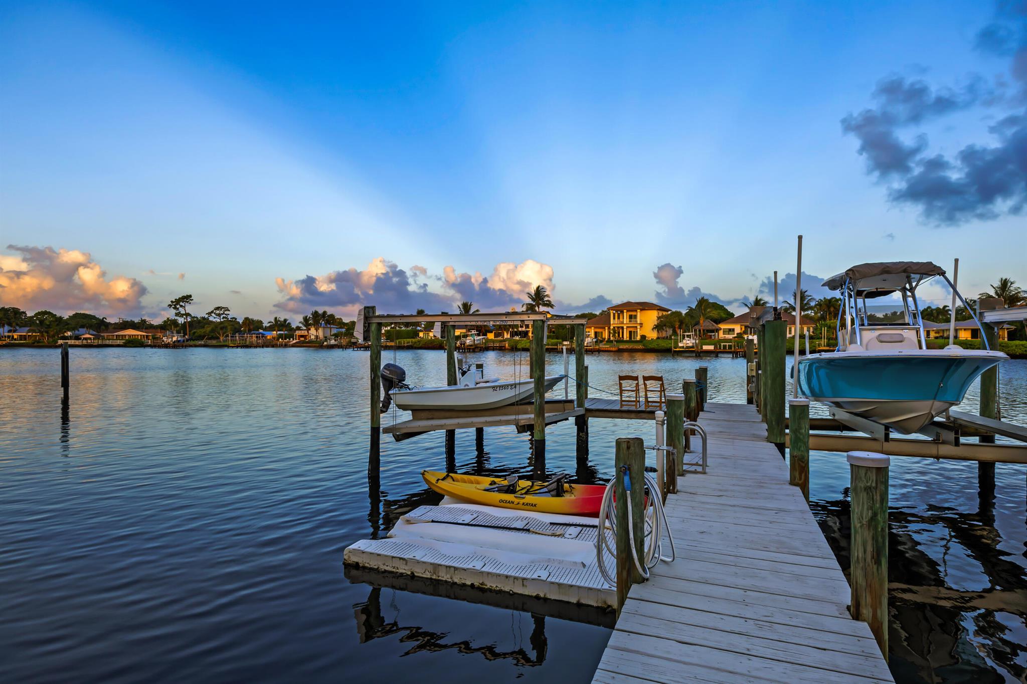 RIVER RIDGE - Residential