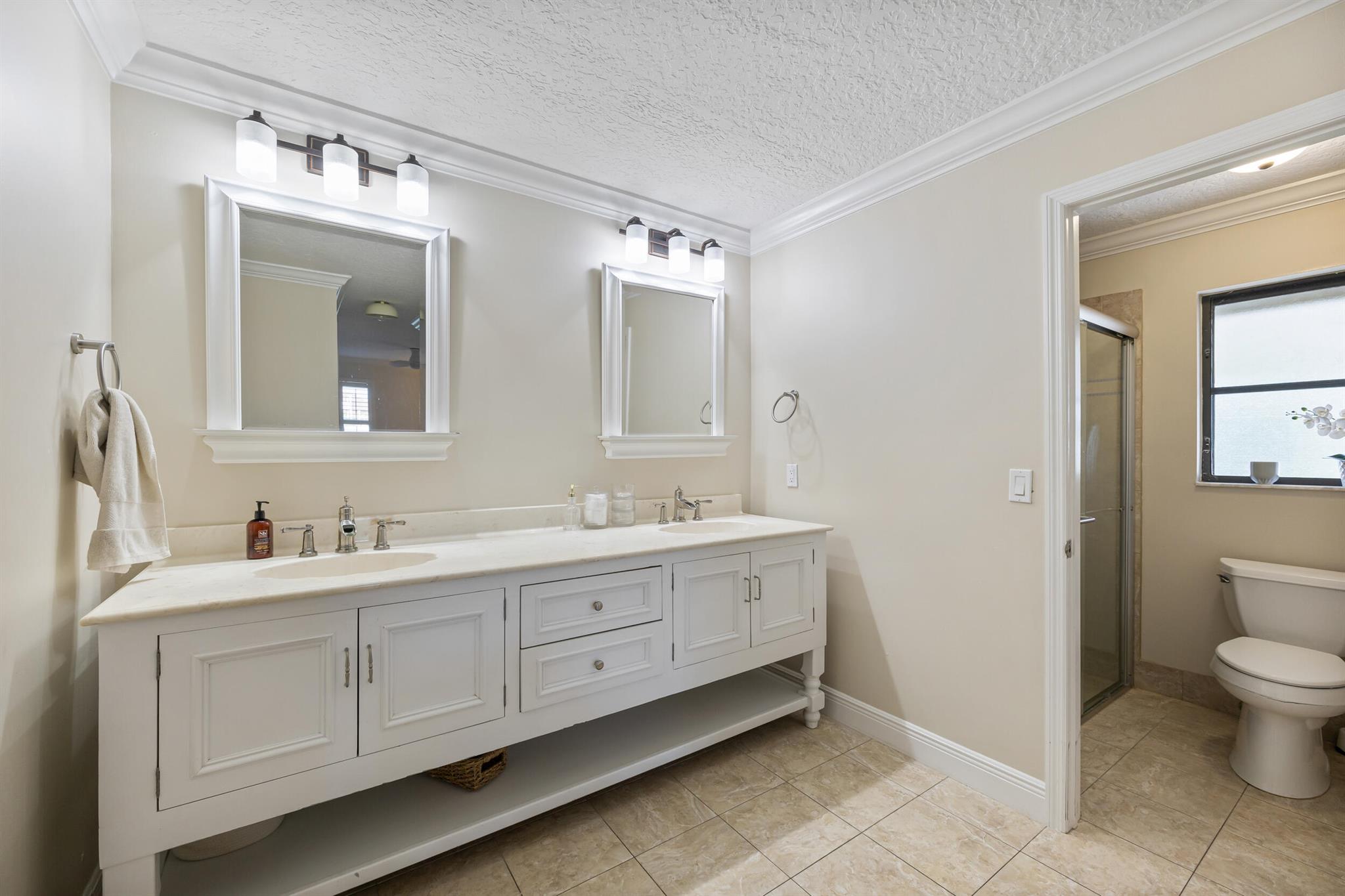 RIVER RIDGE - Residential