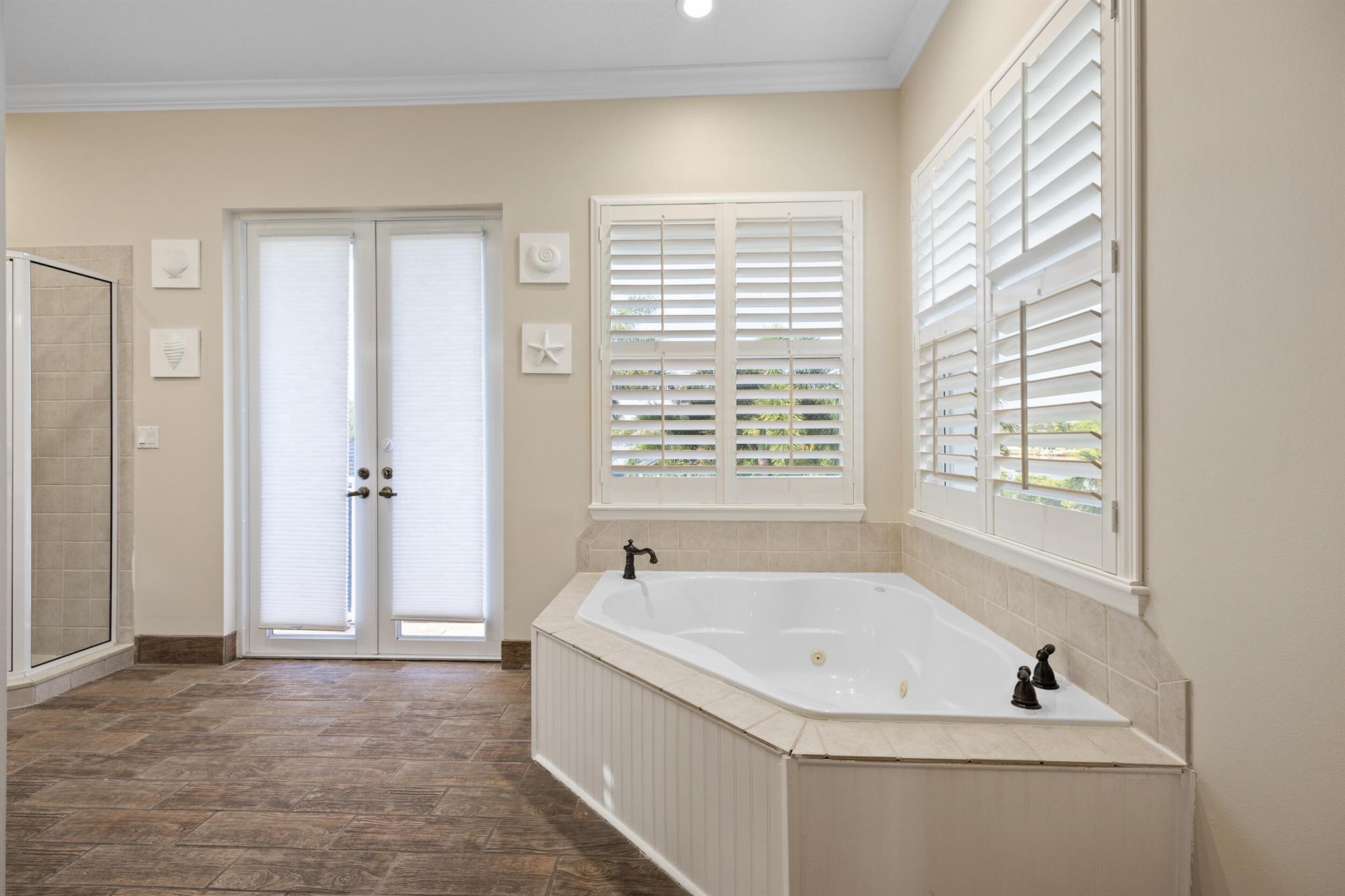 RIVER RIDGE - Residential