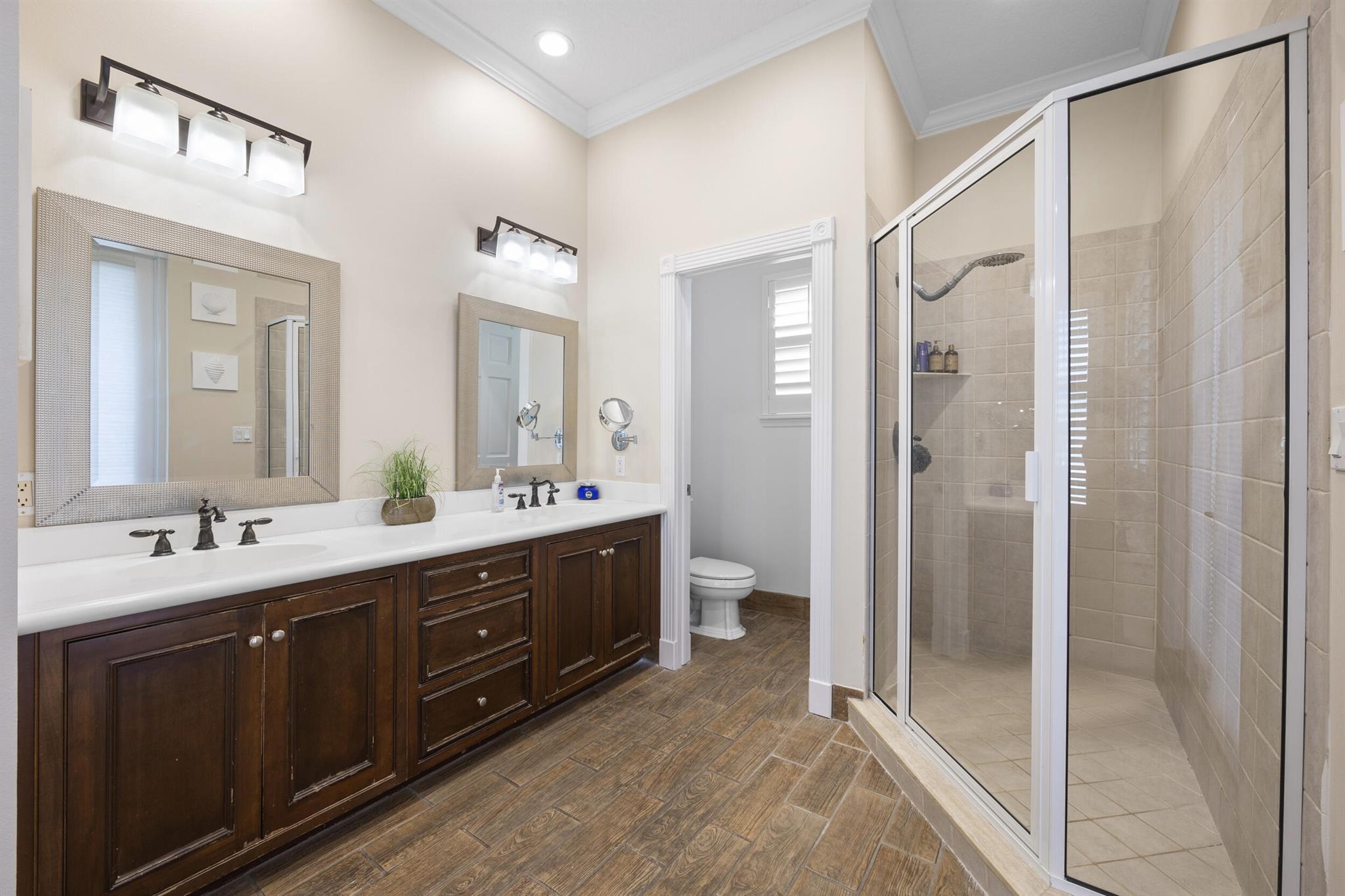 RIVER RIDGE - Residential