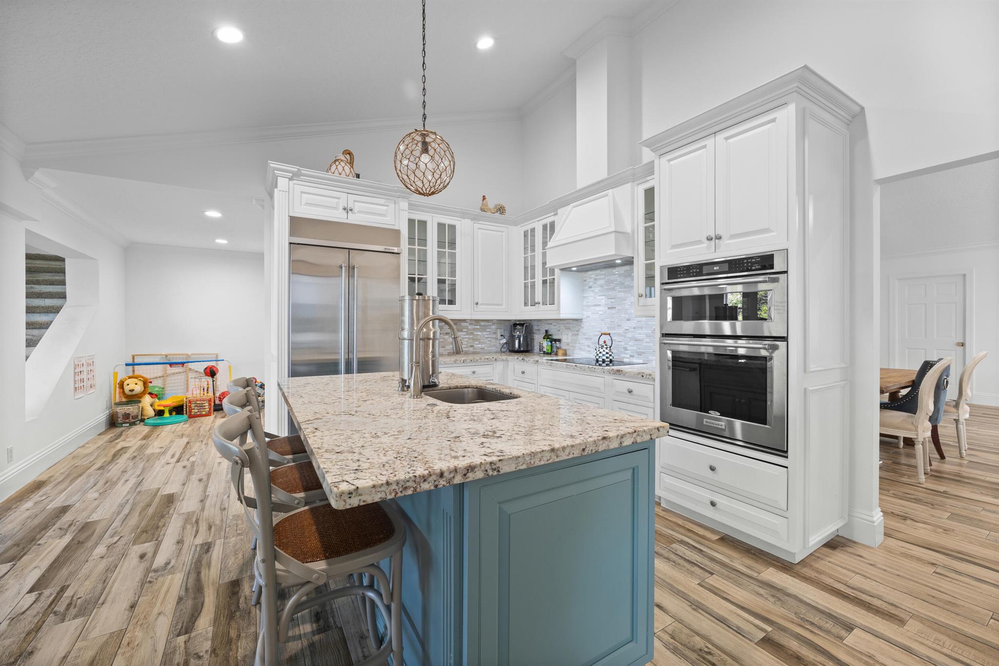 RIVER RIDGE - Residential