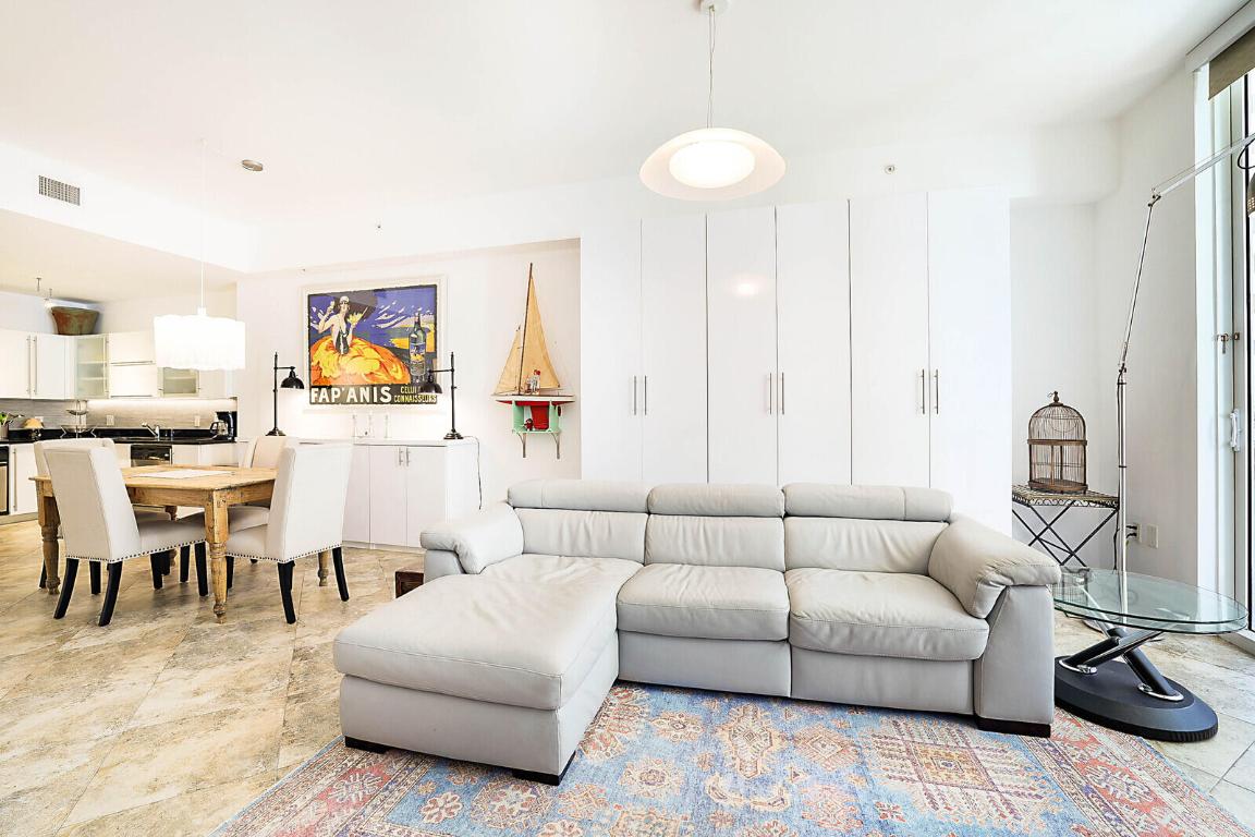 VILLA LOFTS CONDO - Residential