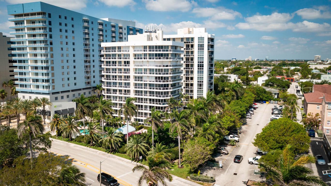 VILLA LOFTS CONDO - Residential