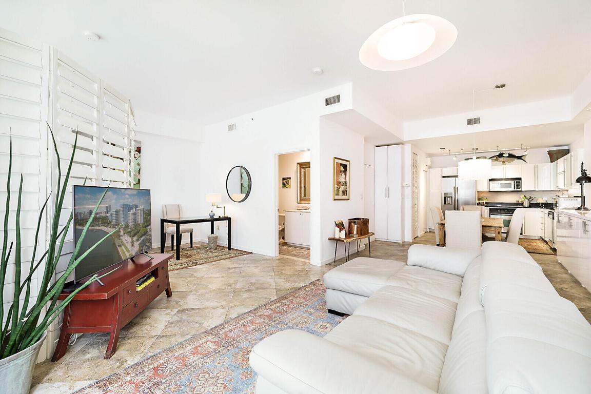 VILLA LOFTS CONDO - Residential