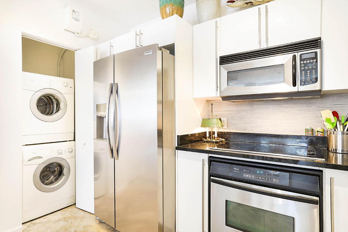 VILLA LOFTS CONDO - Residential