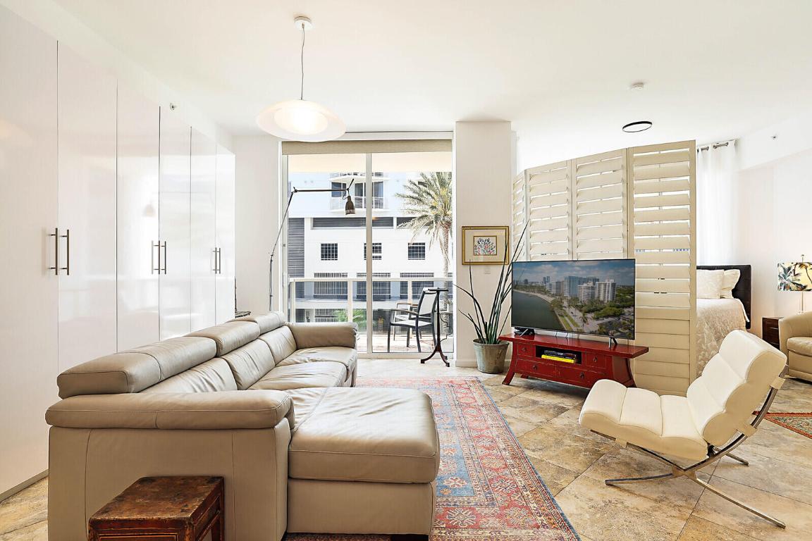 VILLA LOFTS CONDO - Residential