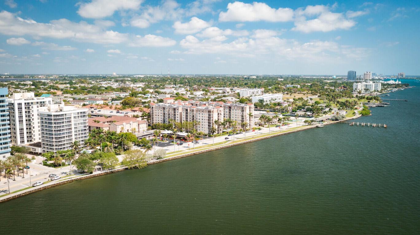 VILLA LOFTS CONDO - Residential