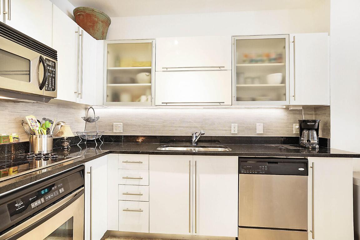 VILLA LOFTS CONDO - Residential