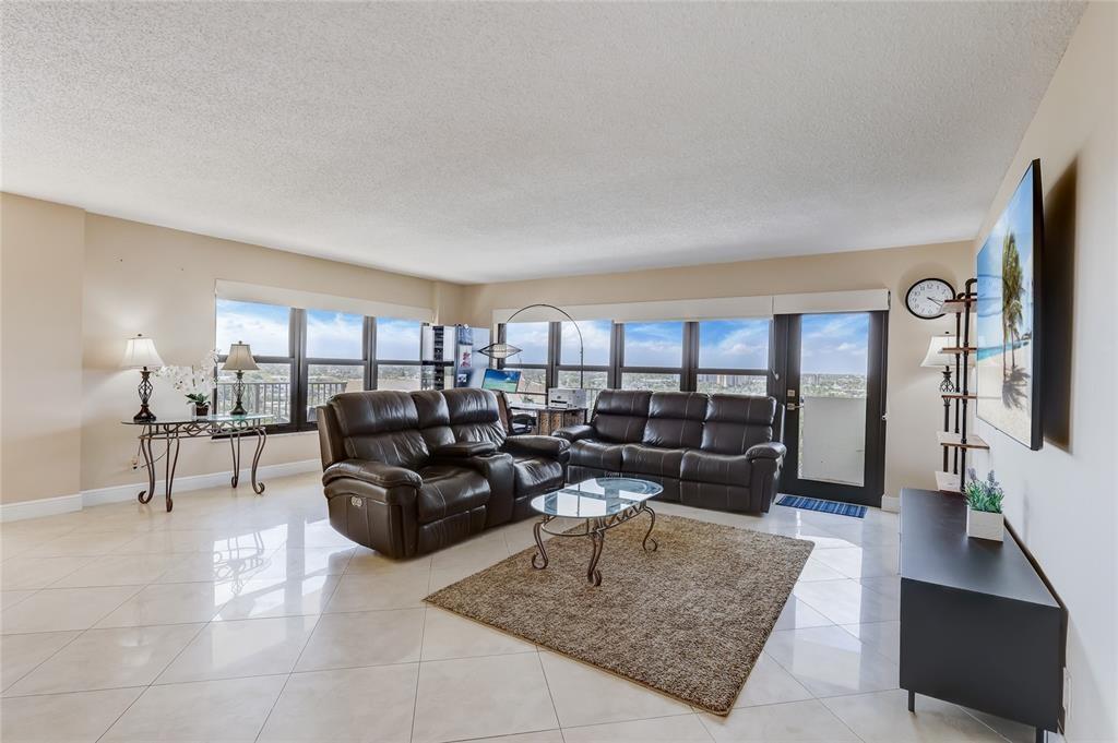 3200 Port Royale Dr 1207