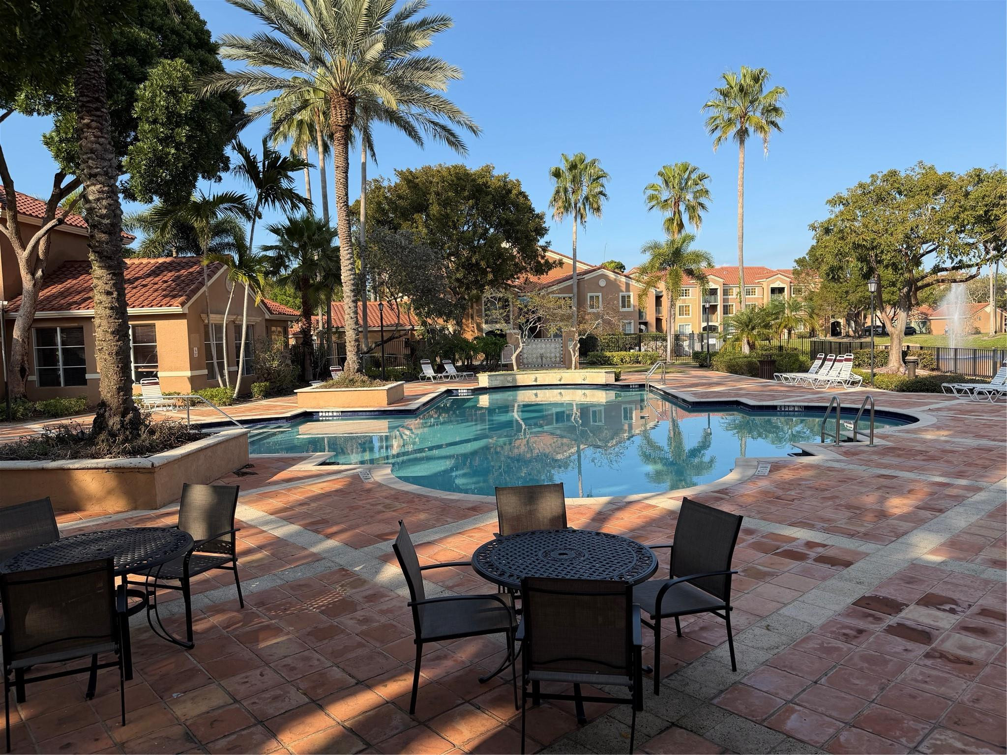 CARRINGTON AT COCONUT CRE - Residential Lease