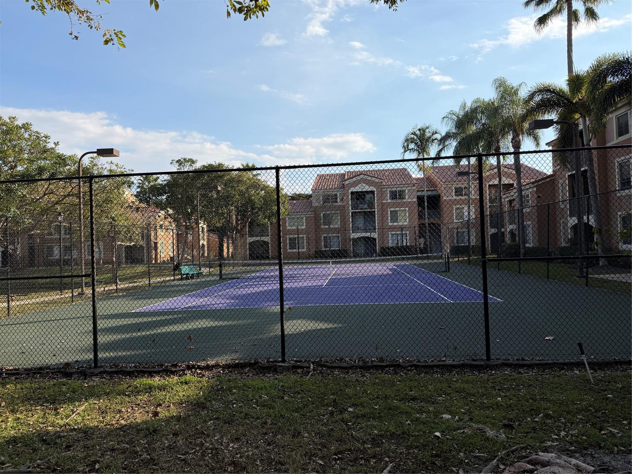 CARRINGTON AT COCONUT CRE - Residential Lease