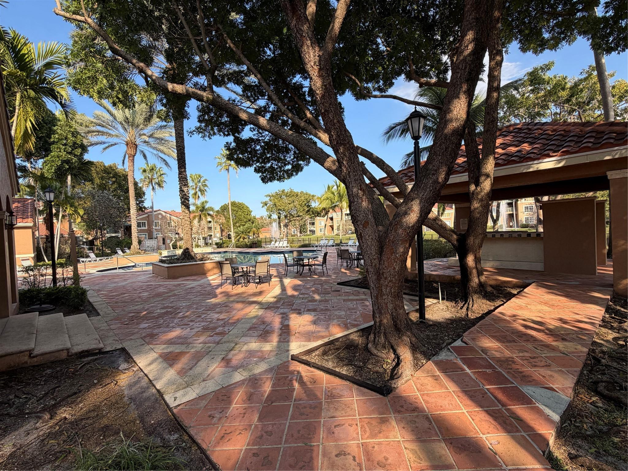 CARRINGTON AT COCONUT CRE - Residential Lease