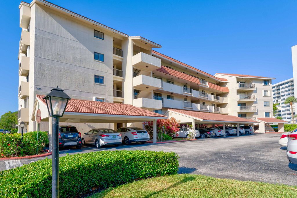 Photo of 300 Golfview Road #102, North Palm Beach, FL 33408 (MLS # R10989353)