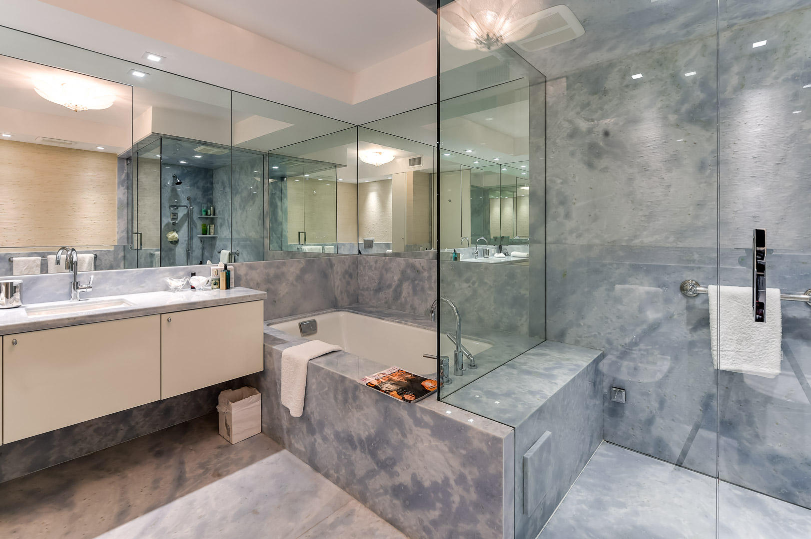 L'ERMITAGE PALM BEACH CONDO - Residential