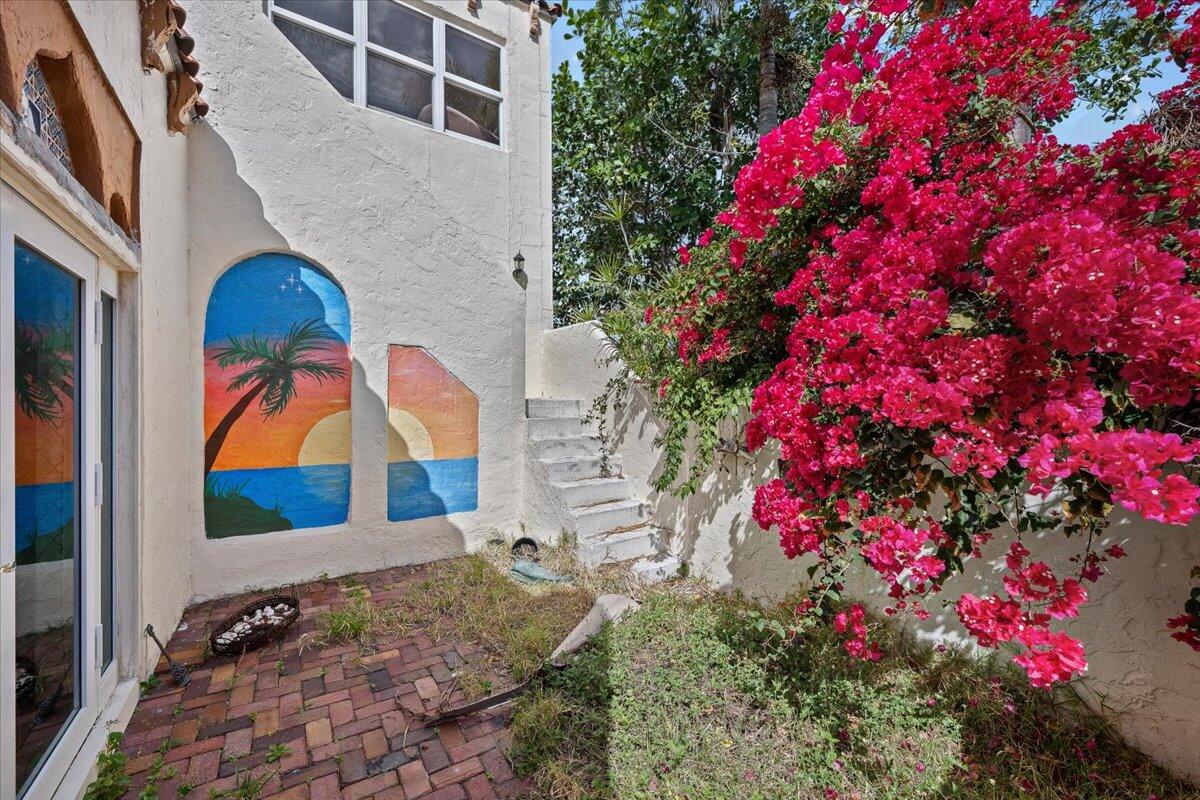 LAKEWOOD WEST - Residential