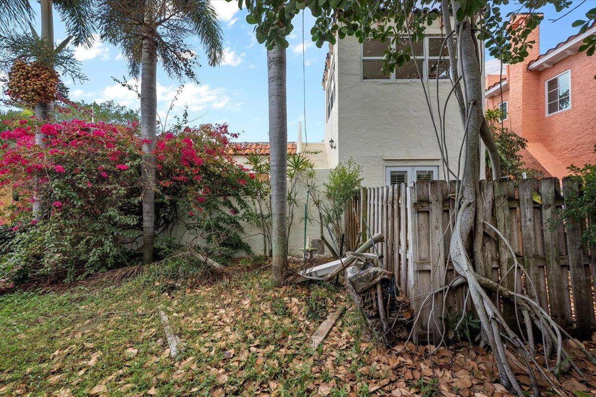 LAKEWOOD WEST - Residential