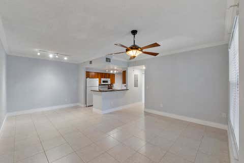 Tiny photo for 5980 W Sample Road #104, Coral Springs, FL 33063 (MLS # B26033576)