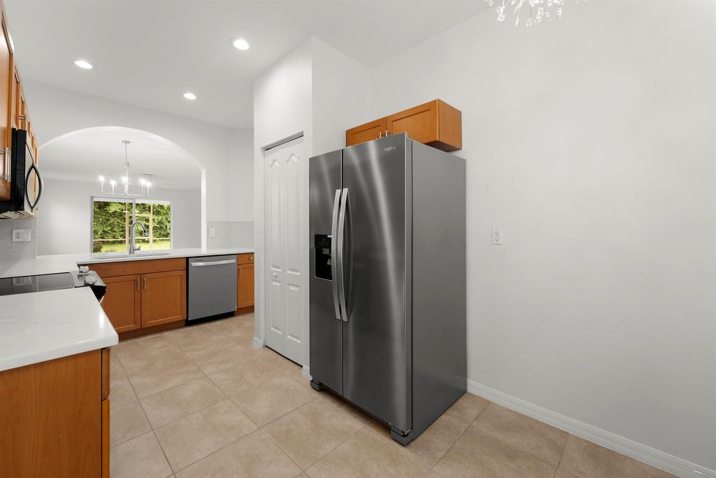 Photo of 9588 SW Flowermound Circle, Port Saint Lucie, FL 34987 (MLS # R11095755)