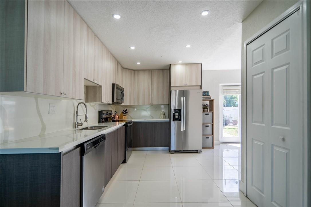 NORTH ANDREWS TERRACE SEC - Residential