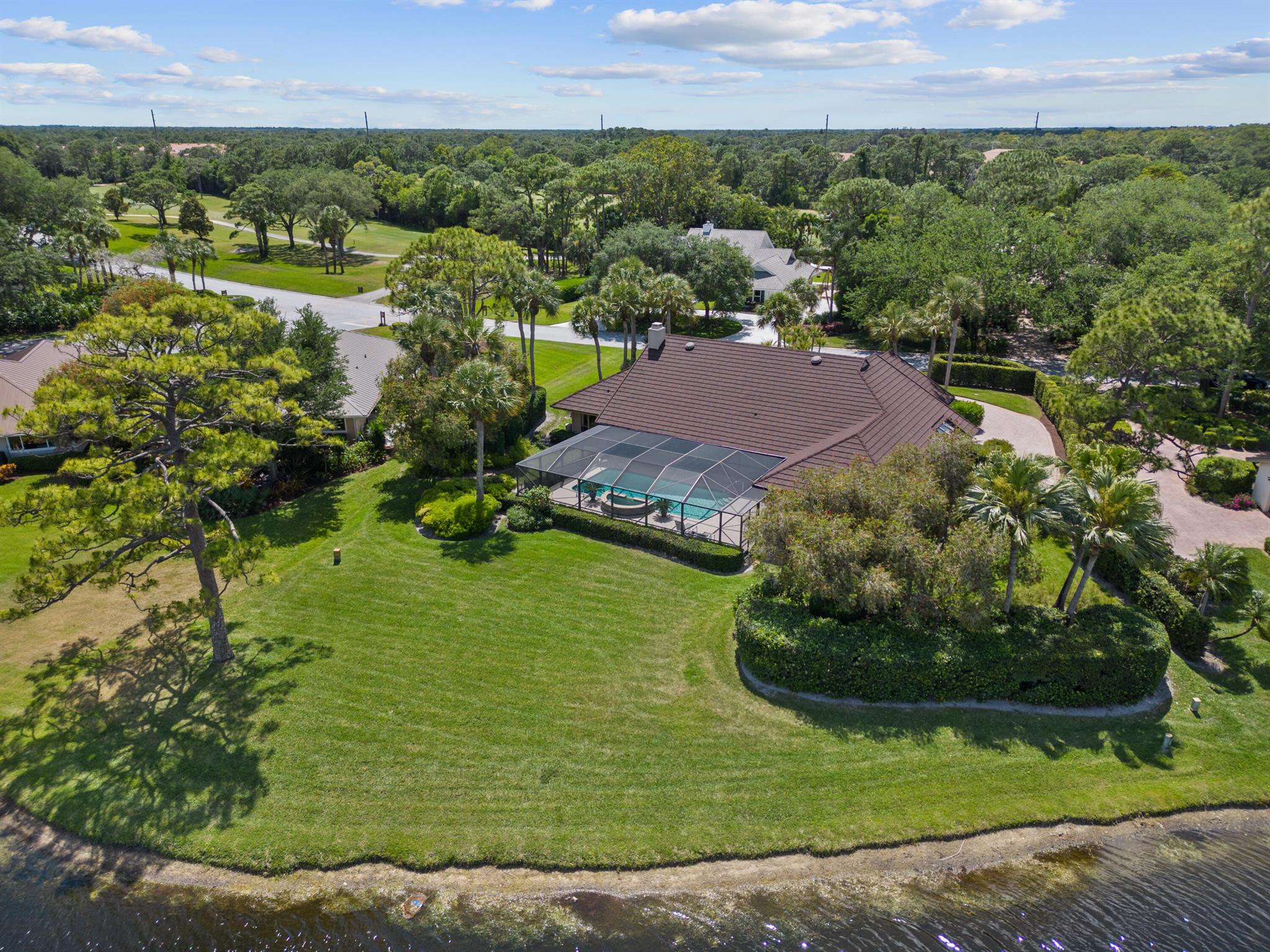 MARINER SANDS COUNTRY CLUB - Residential