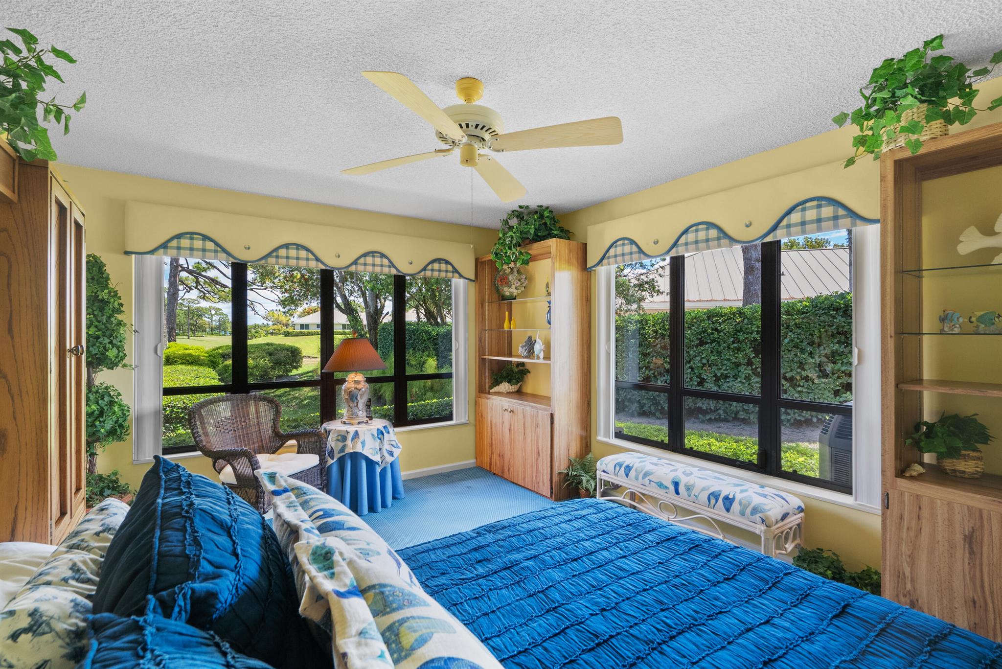 MARINER SANDS COUNTRY CLUB - Residential