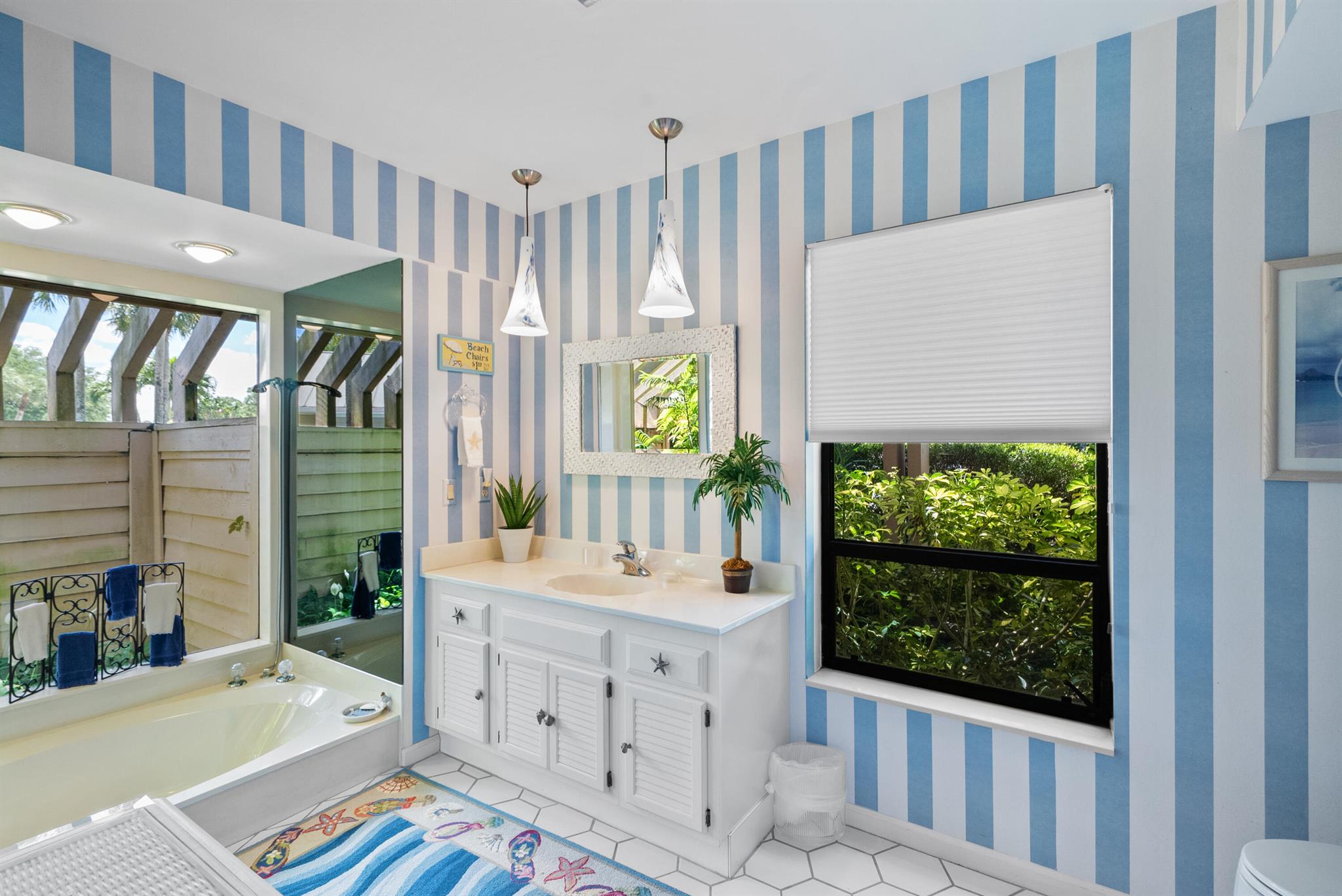 MARINER SANDS COUNTRY CLUB - Residential