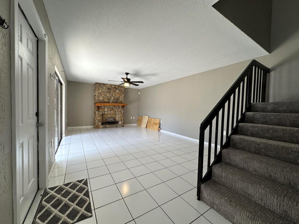 Photo of 308 3rd Court, Palm Beach Gardens, FL 33410 (MLS # R11087037)