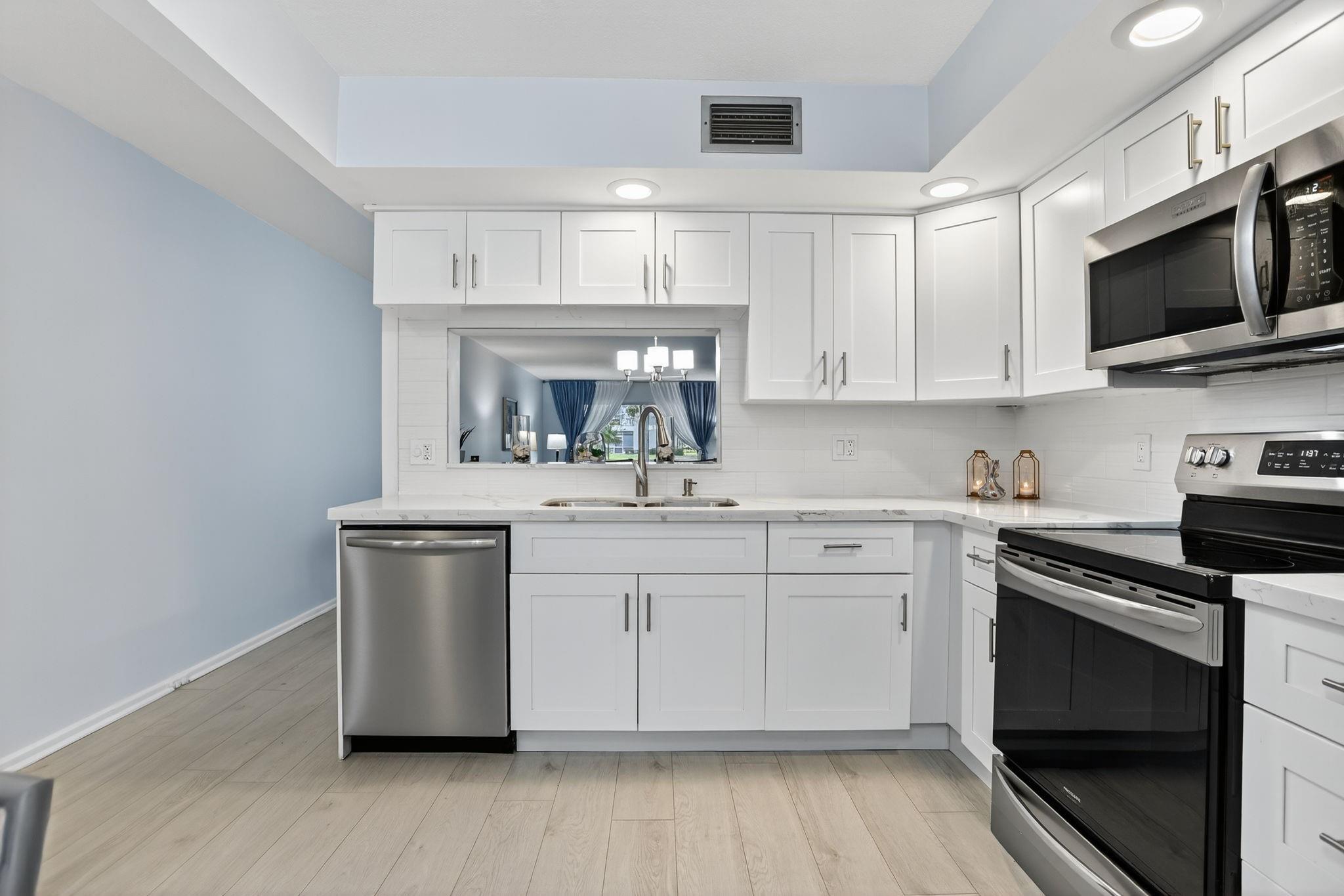 WYNMOOR GOLF VILLAGE - Residential