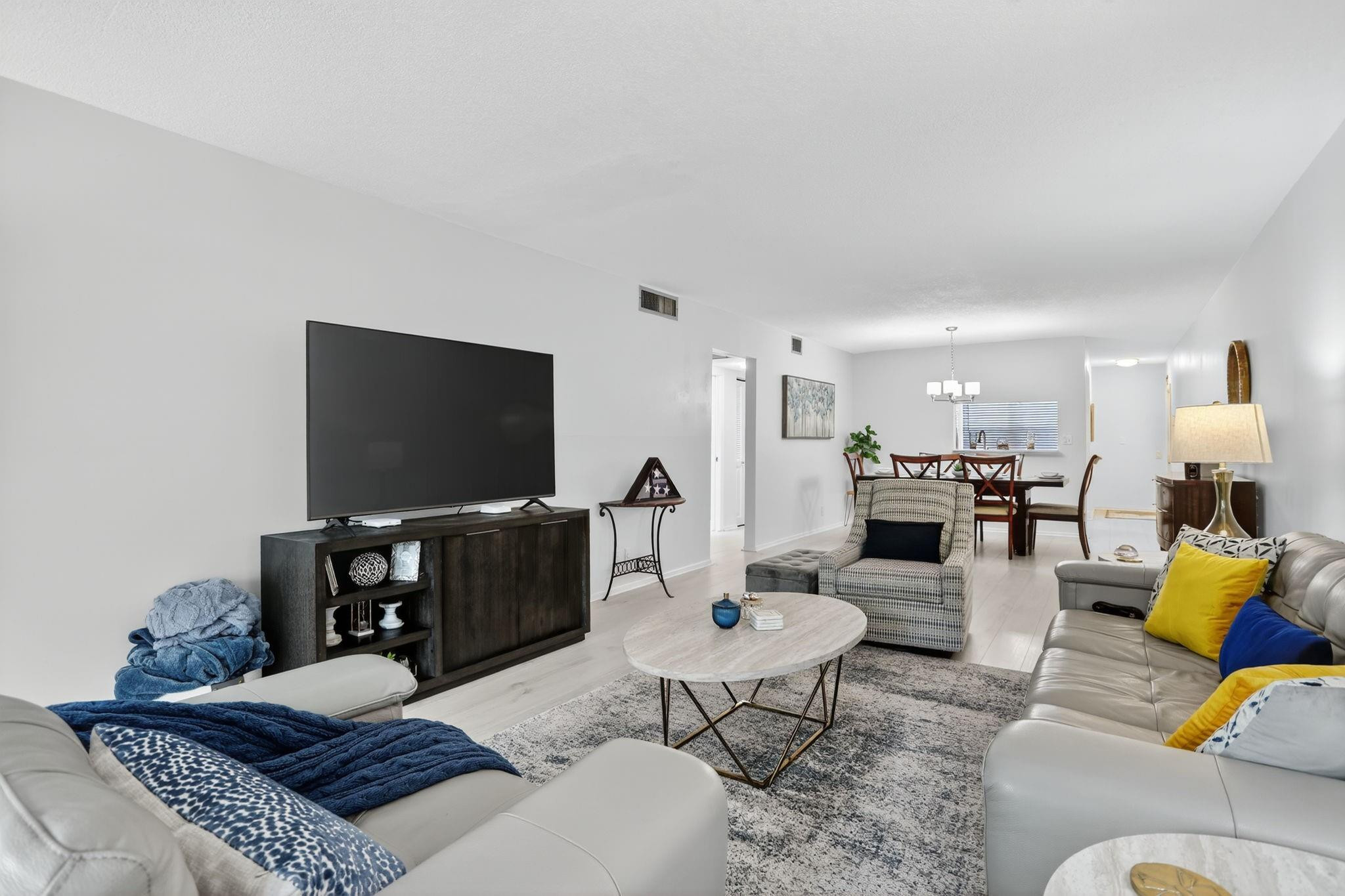 WYNMOOR GOLF VILLAGE - Residential