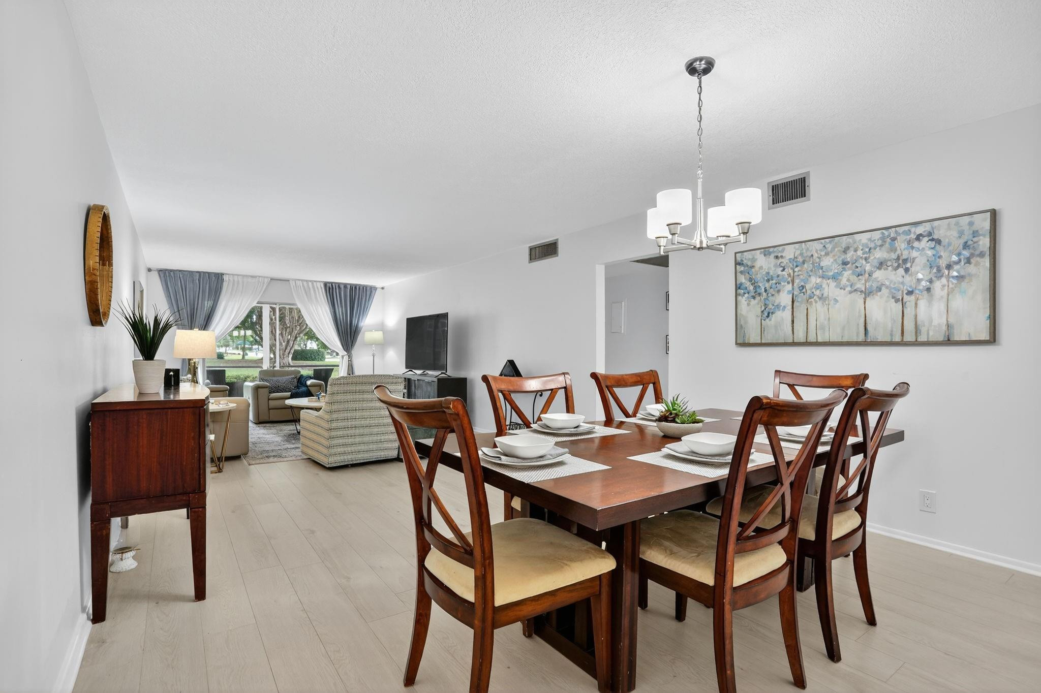 WYNMOOR GOLF VILLAGE - Residential