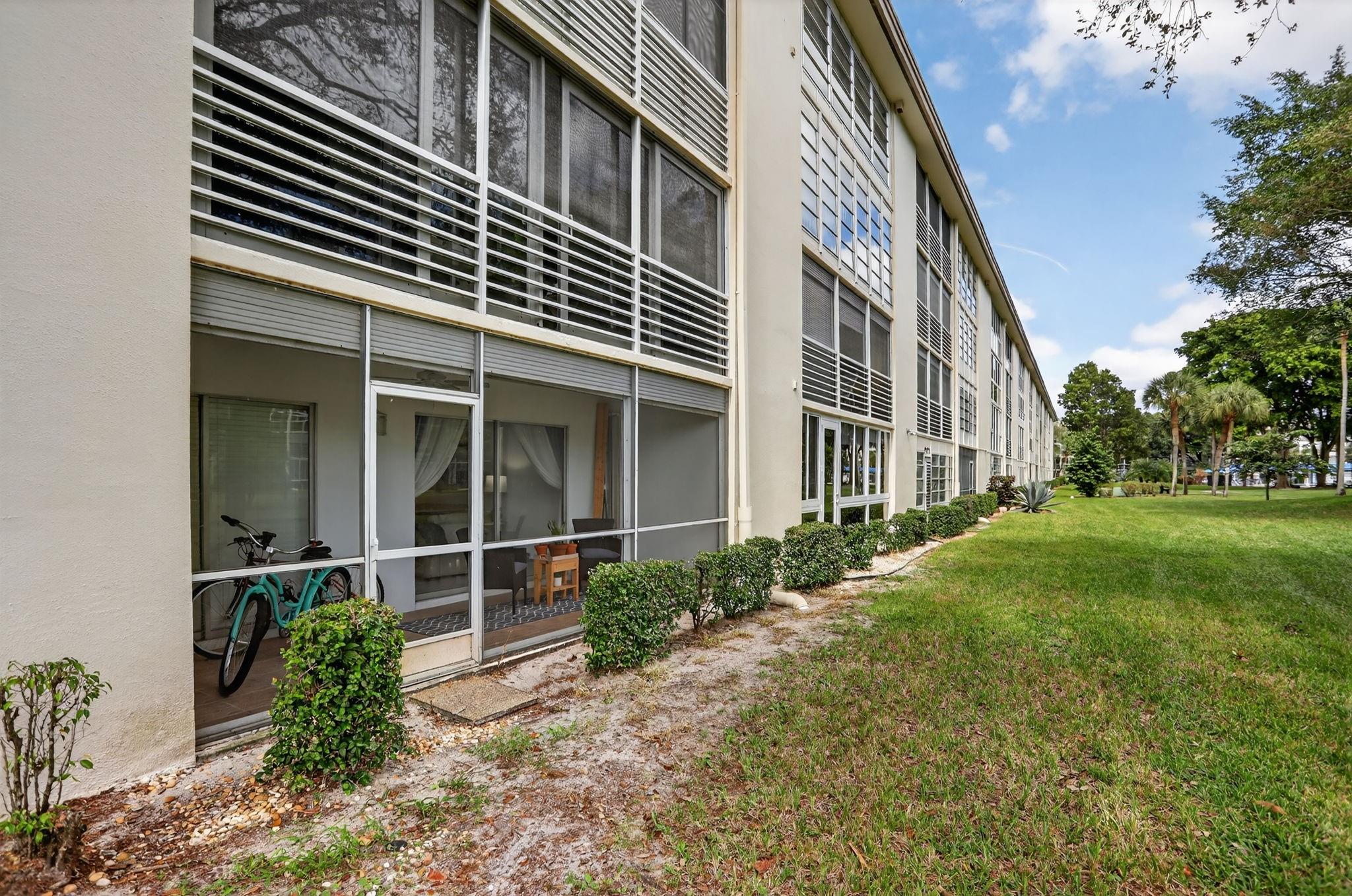 WYNMOOR GOLF VILLAGE - Residential