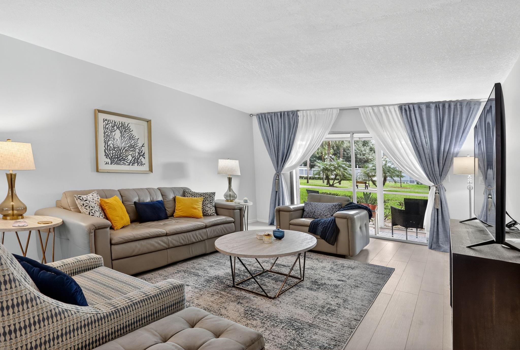 WYNMOOR GOLF VILLAGE - Residential