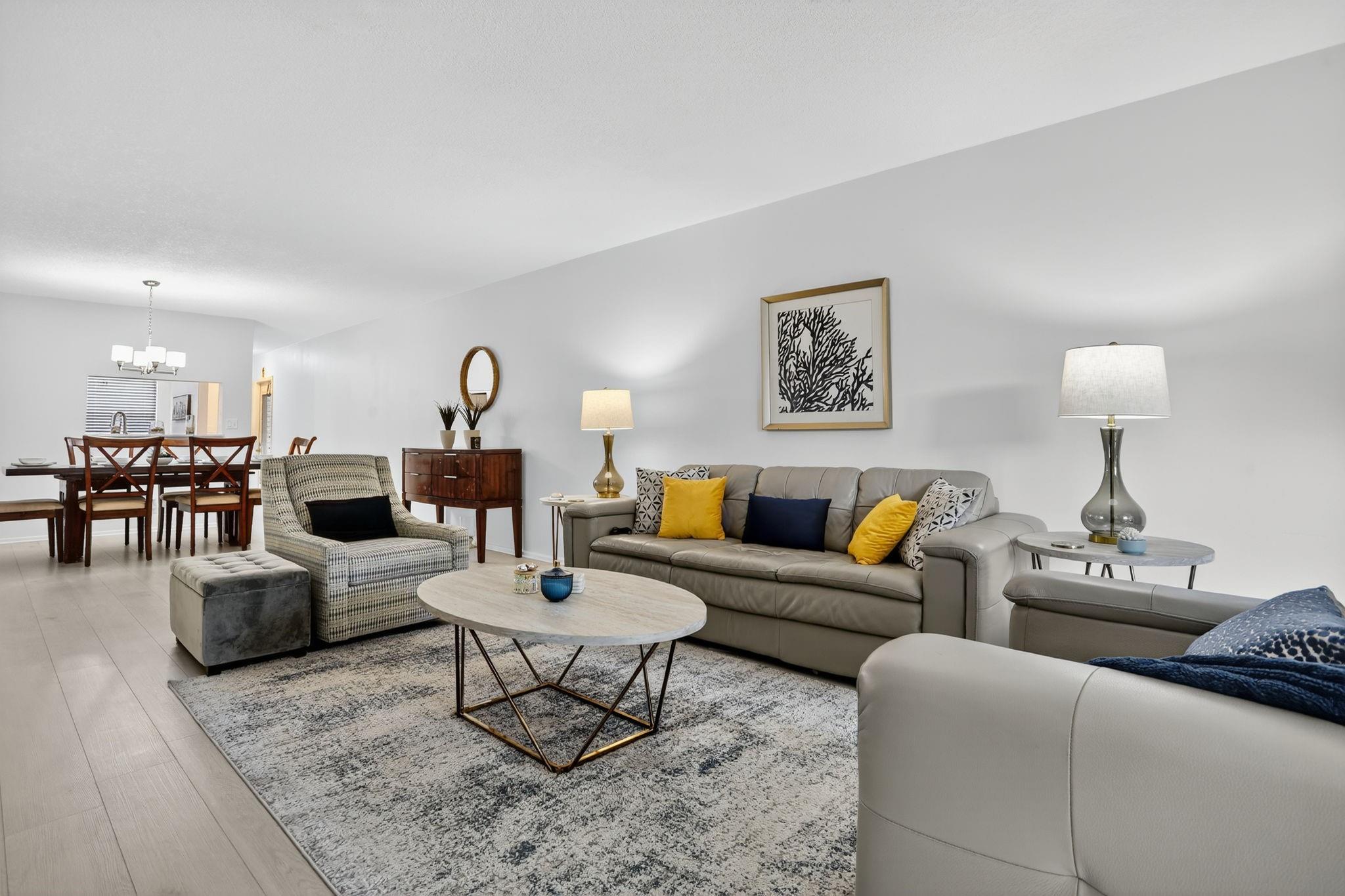 WYNMOOR GOLF VILLAGE - Residential