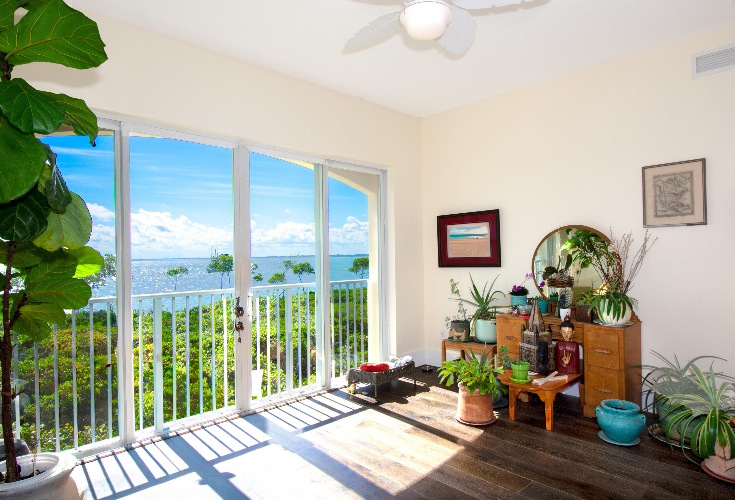 HARBOUR ISLE AT HUTCHINSON ISLAND WEST - Residential
