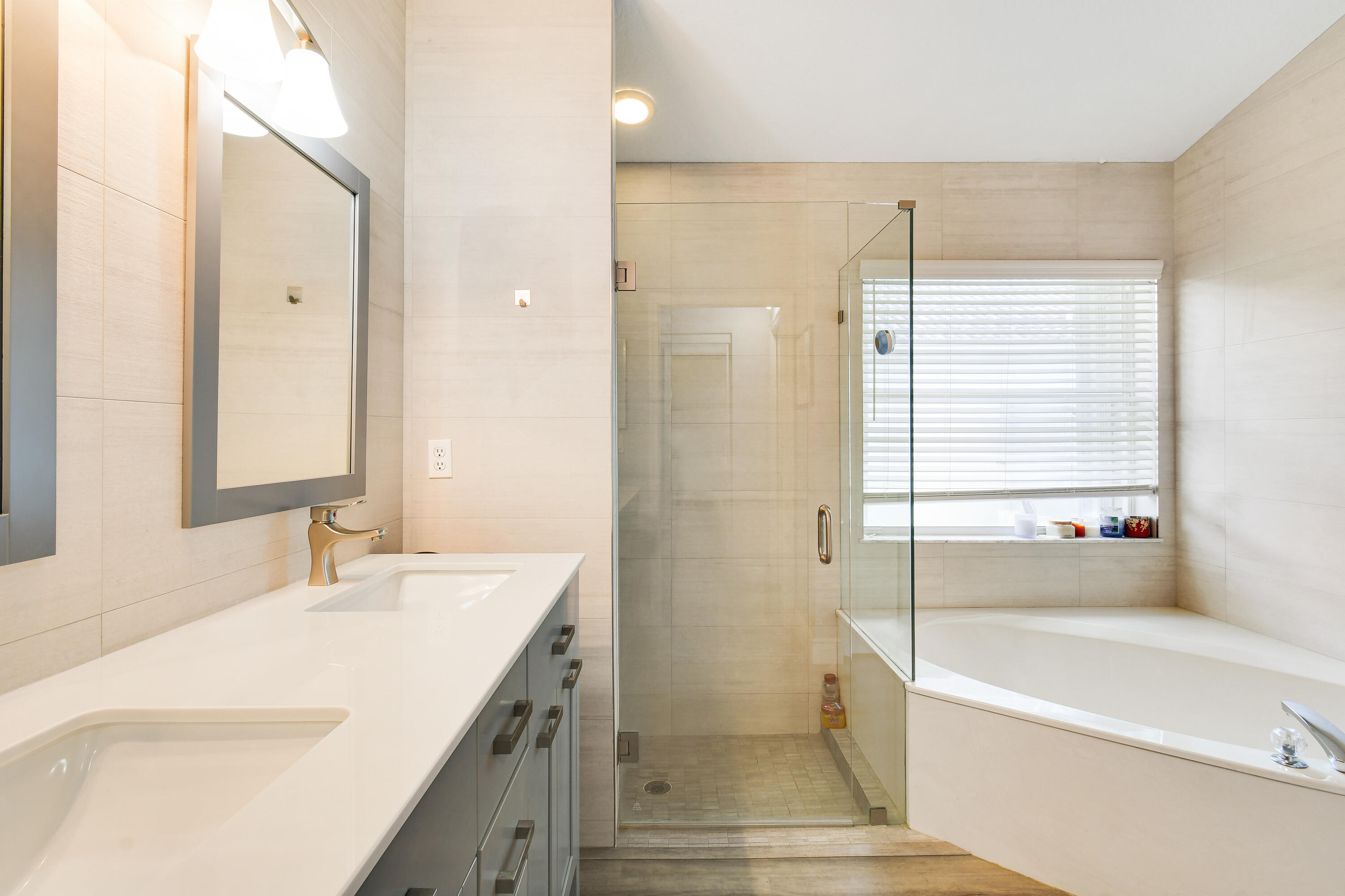 WELLINGTONS EDGE - Residential