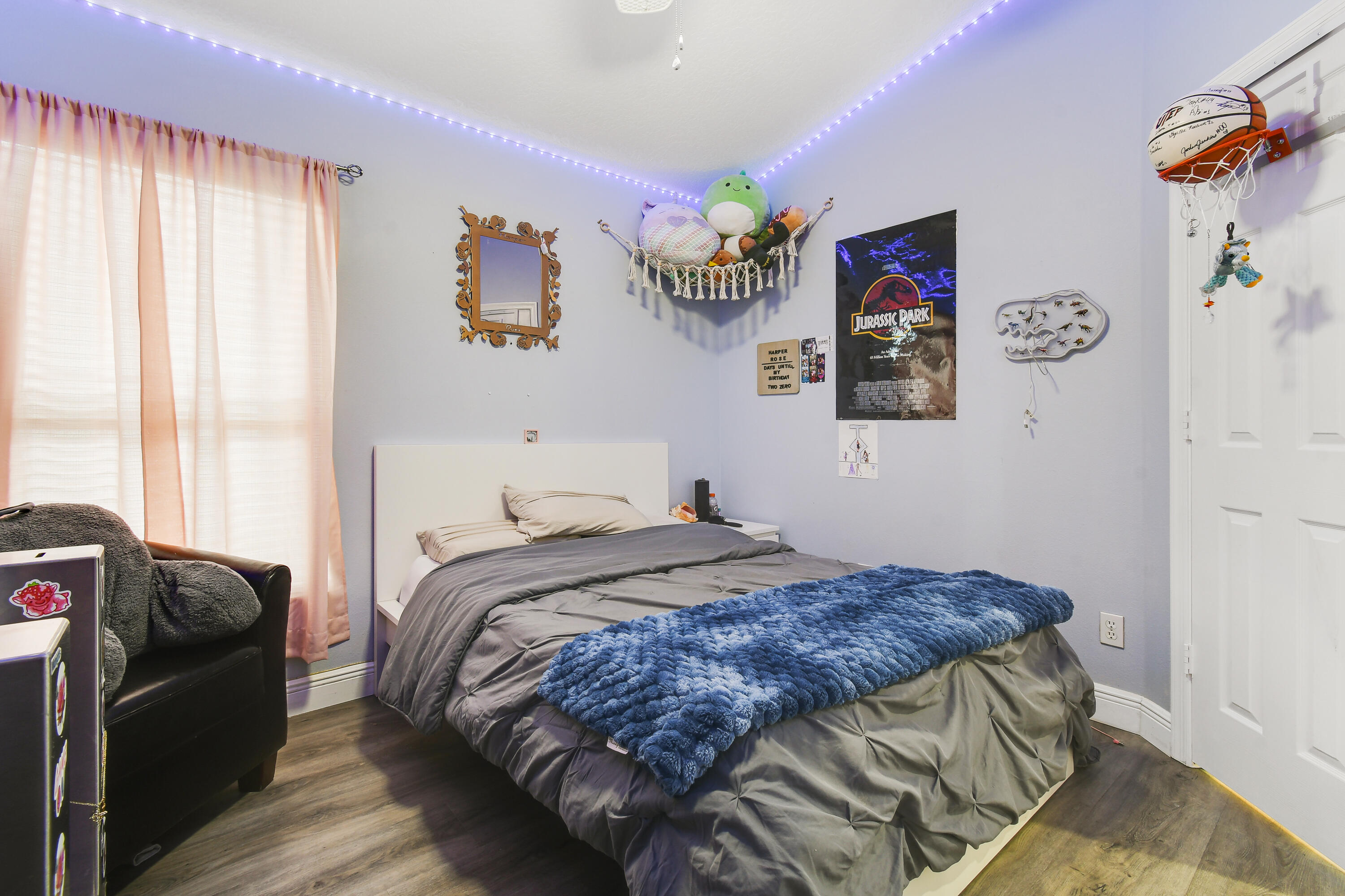 WELLINGTONS EDGE - Residential